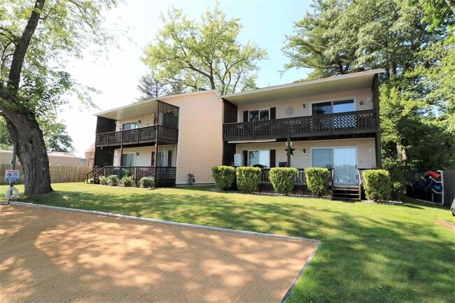 1011 Laconia Rd Unit 4