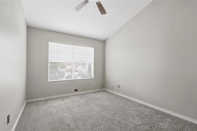 Photo - 1511 Creek Bank Ln