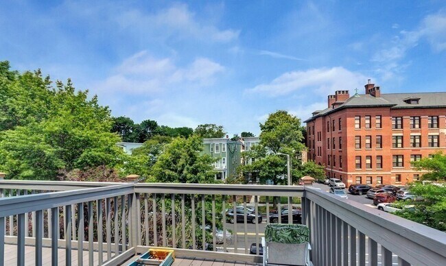 Photo - 777 Columbia Rd