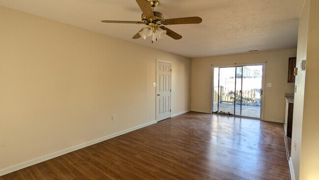 Photo - 150 Nightingale Ave