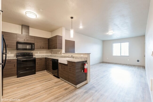 Photo - 1 Bedroom / 1 Bathroom Apartment! Unit 304-C (640)