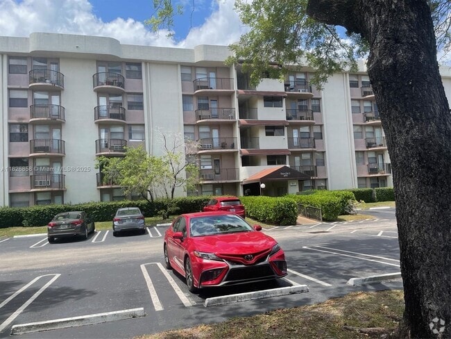 Building Photo - 2771 Riverside Dr Unit 517-A Rental