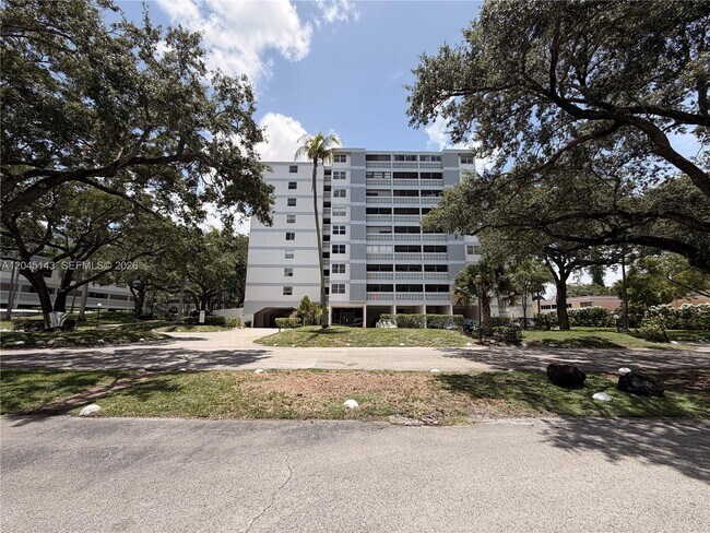 Building Photo - 3301 Spanish Moss Terrace Unit 306