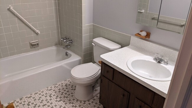 Photo - Willow View Apartments