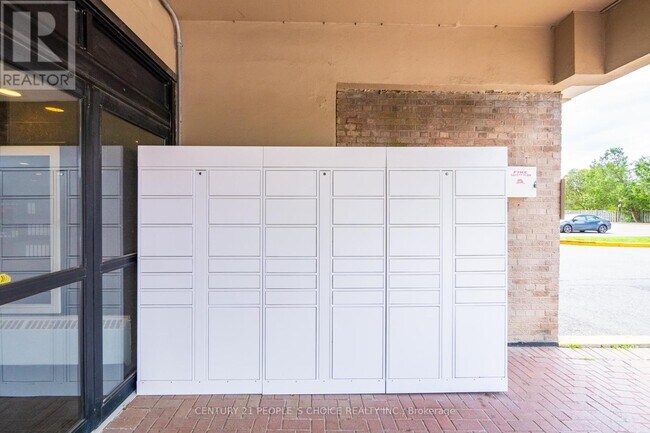 Photo - 3390 Weston Rd Unit 902