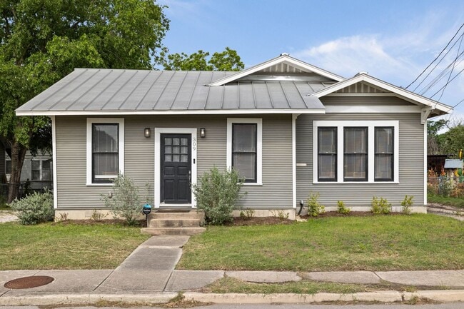 Photo - Adorable 3 bedroom 2 Bath home with Office...