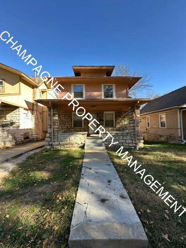 Building Photo - Updated Single Family Home in KC