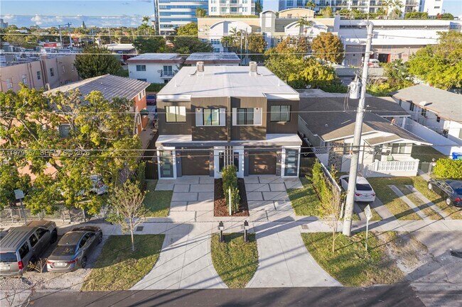 Photo - 3187 SW 23rd St