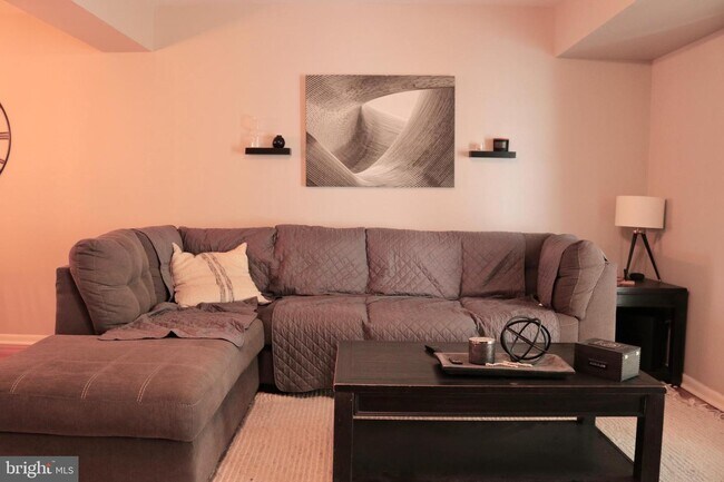 Photo - 1153 Golden Pond Ct