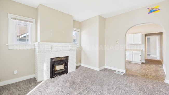 Photo - 352 N Holyoke Pl