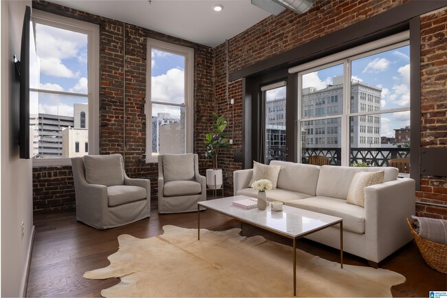 Photo - 2015 1st Ave N Unidad 3A Rental