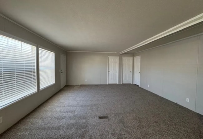 Photo - 105 Nicole Ct