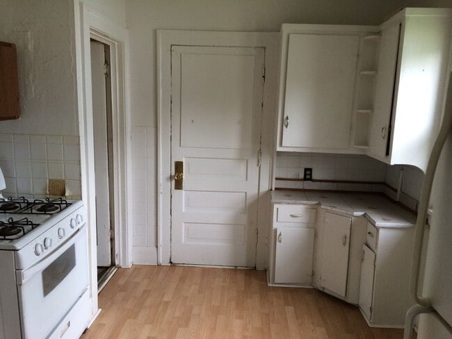 Photo - 408 Newell St