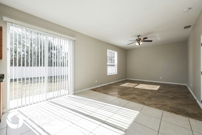 Photo - 630 Creuset Ave S