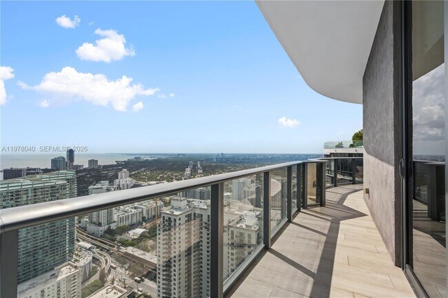 Photo - 45 SW 9th St Unit 4706