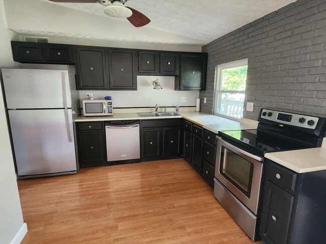 Photo - Charming 3-Bedroom Home in a Quiet Cul-de-Sac