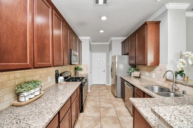 Building Photo - 6426 Haywards Crossing S Cir