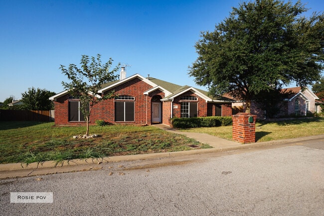 Building Photo - 10319 Little Valley Rd Rental