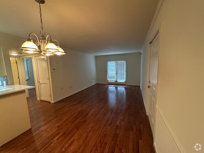 Building Photo - 2905 Burch Ave Unit 10 Rental