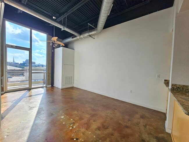 Photo - 420 N Adams St Unit 503