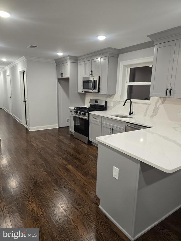 Photo - 135 N 15th St