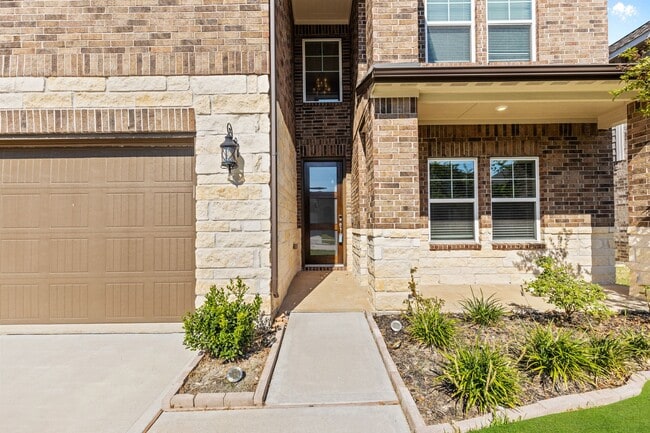 Photo - 21450 Petherton Dr