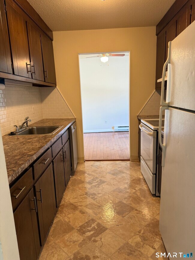 Photo - 343 King Street Unidad 103