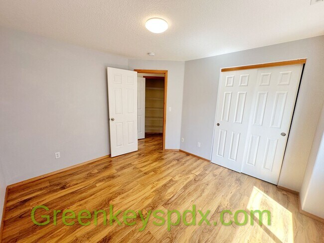 Photo - Awesome 3-bedroom 2.5-bathroom house in NE...