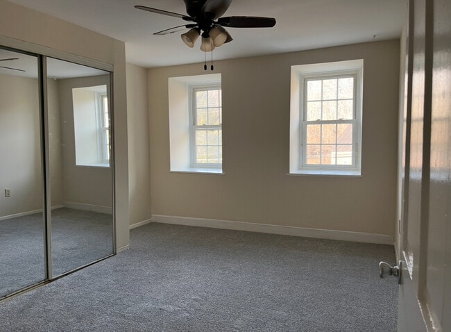 Photo - 16 East Main Street