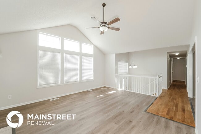 Photo - 704 SE 15th St
