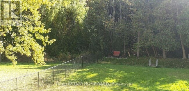 Photo - 932 Elgin St