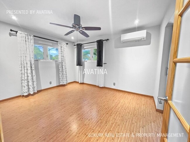 Photo - 736 N Kuakini St
