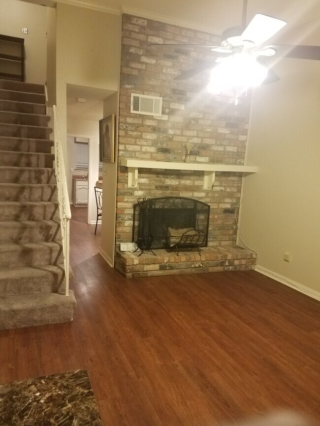 2824 Steamship Circle Townhome Townhome Rental in Elmwood LA