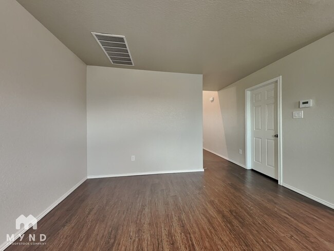 Photo - 3724 Colemans Run