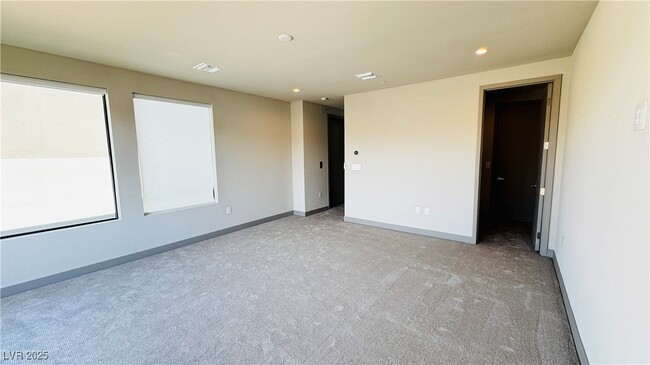 Photo - 26 Promenade Isle Ln