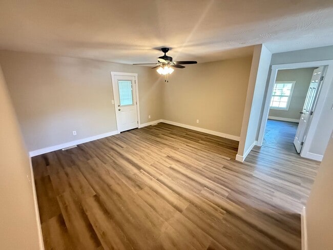 Photo - 4 bed 2 Bath Ozark, MO
