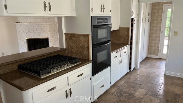 527 Rosemarie Dr