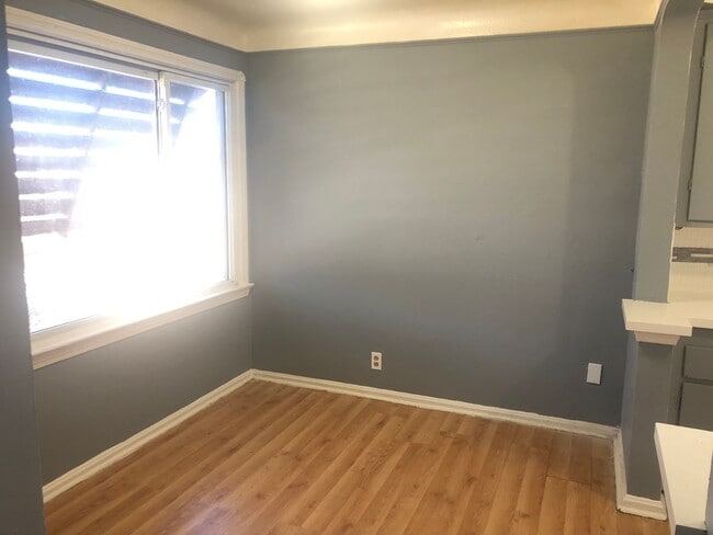 Photo - 3 BED 1 BATH IN BEAUTIFUL GARFIELD HEIGHTS!
