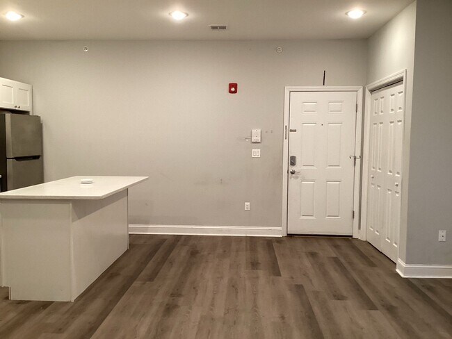 Photo - 327 Hamilton Ave Unidad 302