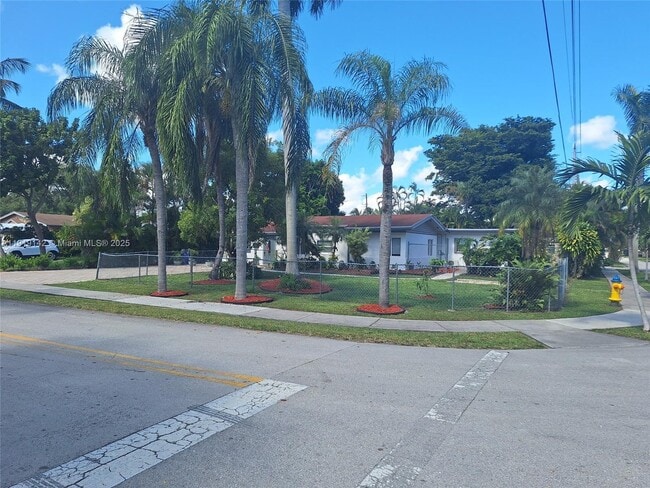 Building Photo - 2199 NE 182nd St Unit 2