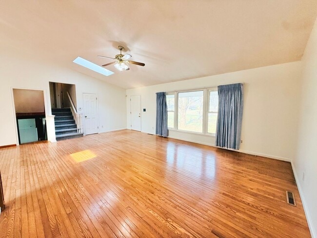 Photo - Luxury Living in Auburn