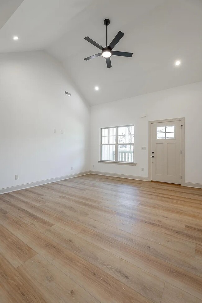 Photo - 208 Wheeler Ave