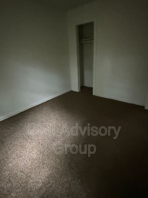 Photo - 504 SE 35th St