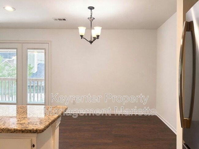 Photo - 2190 Palmyra Dr