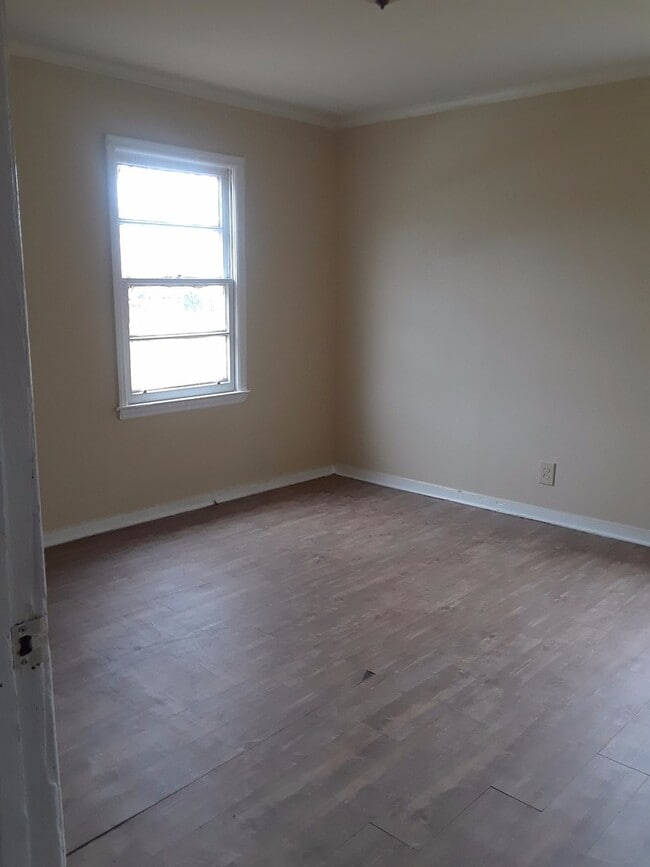 Photo - Renters Special