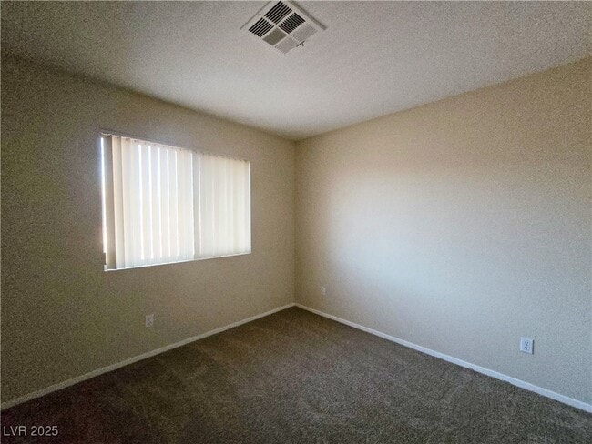 Building Photo - 8120 Sandy Creek Dr