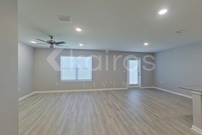 Photo - 4660 Malay Cir