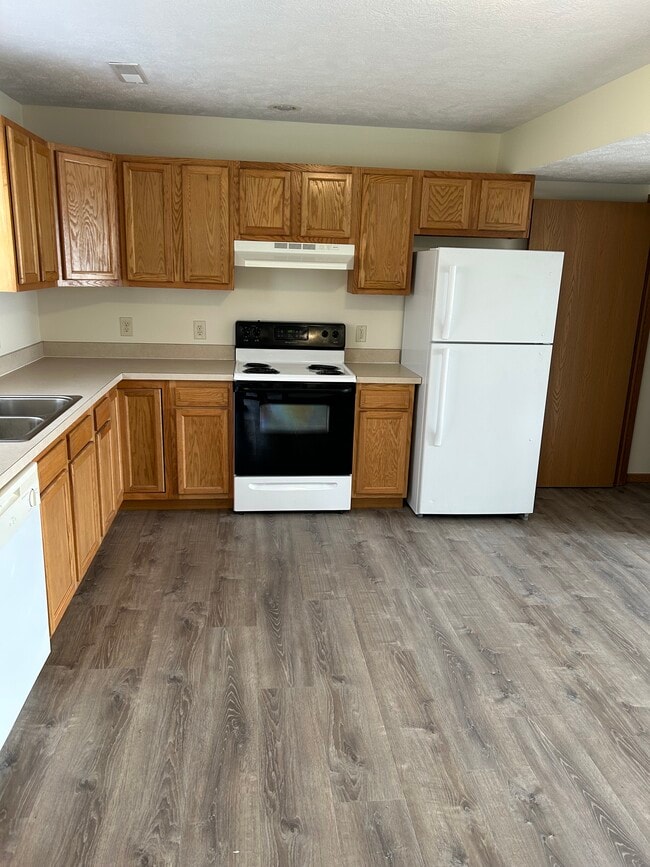 Photo - 1402 Benbrandon Ct Unit 1402 Benbrandon Ct