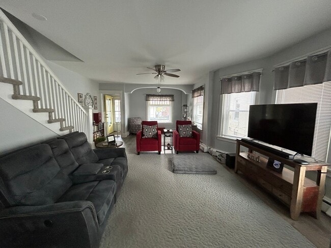 Photo - 4 bedroom 2.5 Bath Home in Emmaus