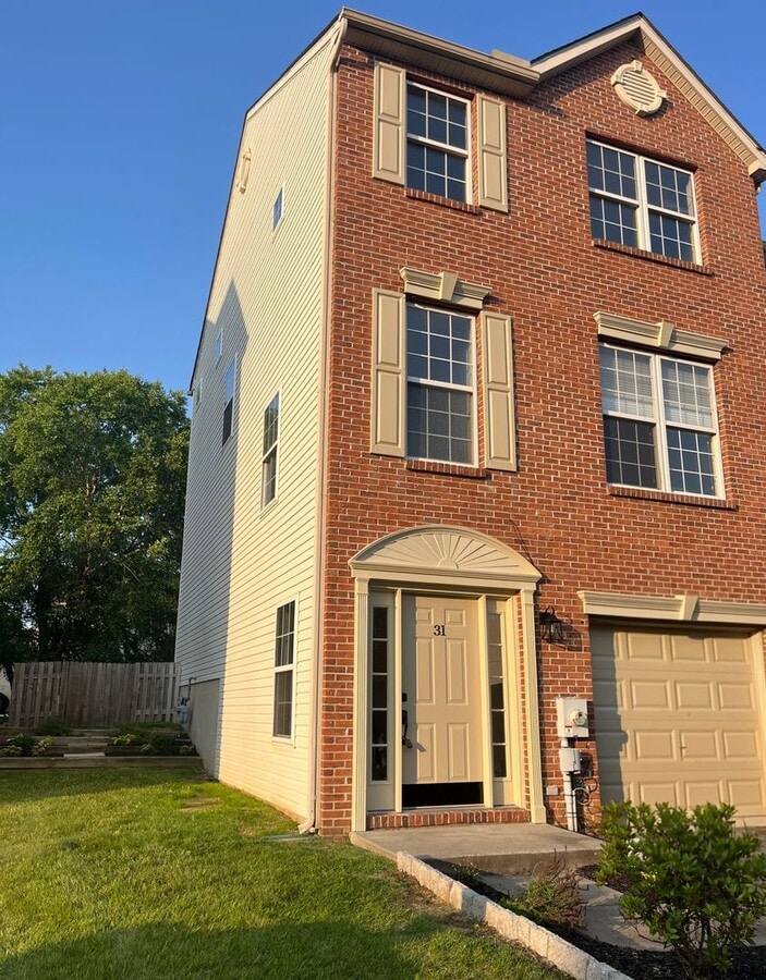 **Charming 2 Bedroom Townhouse in Brennan ... - **Charming 2 Bedroom Townhouse in Brennan ...